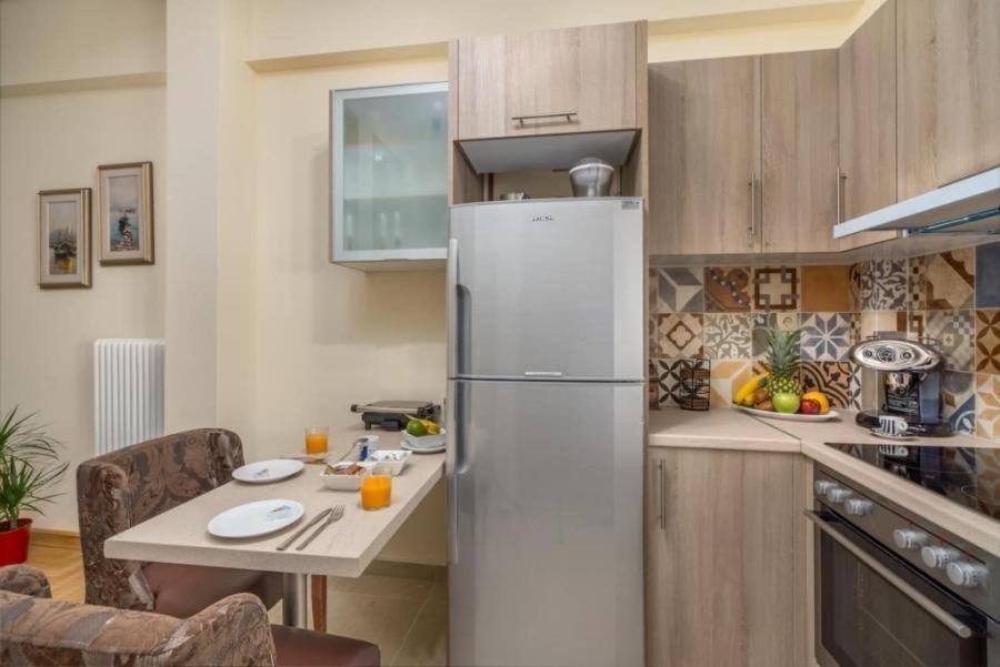 Апартаменты Athenian Elegant Apt Near Acropolis Экстерьер фото